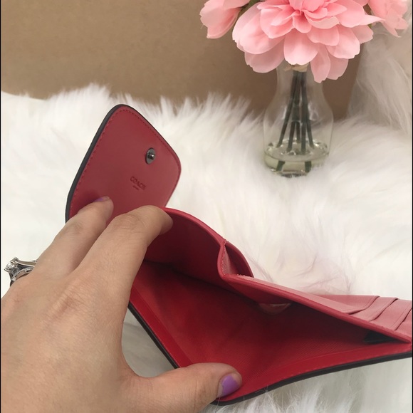  nwt coach floral logo wallet  - Picture 4 of 5